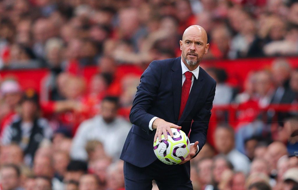 Ten Hag cần chấm dứt việc đếm cúp 1